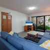 Отель Bay Parklands, Unit 22/2 Gowrie Avenue, фото 4