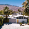 Отель Mid-century Gem w Secret 4th Bedroom Near Downtown, фото 16