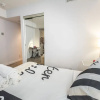Отель Executive Class, Downtown Luxury Condo @ Yorkville, фото 17