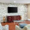 Отель Quality Inn & Suites, фото 2