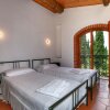 Отель Holiday Home with Shared Swimming Pool in the Green Hills of Chianti, фото 7