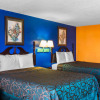 Отель Econo Lodge Inn & Suites, фото 1