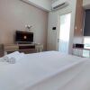 Отель Comfort 1Br At Amartha View Apartment, фото 6