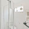 Отель Aspen Parks Coogee Beach Holiday Park, фото 7