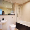 Отель Comfy City Center Apartment, фото 10