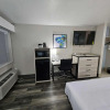 Отель Coratel Inn & Suites by Jasper Park City - Wichita North, фото 31