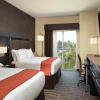 Отель Holiday Inn Express and Suites Naples Downtown, фото 5