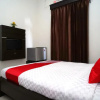 Отель OYO 2038 Jasmine Guest House Balikpapan, фото 7