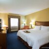 Отель Hampton Inn & Suites Savannah - I-95 South - Gateway в Джорджтаун
