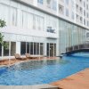 Отель Exclusive And Spacey 3Br At Grand Sungkono Lagoon Apartment, фото 11