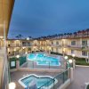 Отель Americas Best Value Inn & Suites Anaheim Convention Center в Анахайм