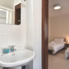 Отель Bright and Spacious 2 Bedroom Apartment with Harbour View - 3, фото 3