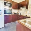 Отель Luxury 2-bed apartment minutes to downtown, фото 7