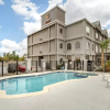 Отель Comfort Suites Shenandoah-The Woodlands, фото 37