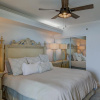 Отель Gorgeous ground floor condo with private balcony steps from pool, фото 6