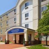 Отель Candlewood Suites Bloomington, an IHG Hotel в Нормале