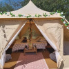 Отель Hopgarden Glamping - Luxury 6m bell tent, фото 9