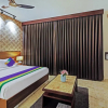 Отель Treebo Premium Villa Escape In With Pool View, фото 13