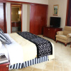 Отель XinHai JinJiang Hotel Wangfujing, фото 3