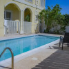 Отель Walk to Beach Pool Open & Modern #B 2 Bedroom Condo by RedAwning, фото 11