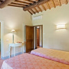Отель Lovely Villa in Tavarnelle Val di Pesa with Private Swimming Pool, фото 6