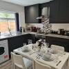 Отель SAV Apartments Leicester - 2 Bed Cosy Flat Saffron, фото 36