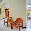 Отель OYO 91198 Hotel Mahkota 2 Lamongan, фото 4