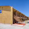 Отель Rodeway Inn Adelanto US 395, фото 1