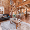Отель Goldilocks Cabin - Real Log Style Cabin, Premium Location, Close To Bear Mountain With Hot Tub! 2 Be, фото 2