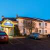 Отель Days Inn by Wyndham West-Eau Claire, фото 1