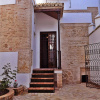 Отель Frenteabastos Hostel & Suites, фото 1
