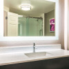 Отель La Quinta Inn & Suites by Wyndham Shreveport Airport, фото 9