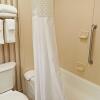 Отель Hampton Inn & Suites Scottsburg, фото 23