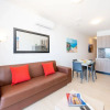 Отель Islet Seafront 1 Bedroom Apartment, фото 6