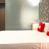 Отель ZEN Premium Sampoerna Strategic Square, фото 13