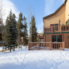Отель Red Hawk Townhomes by Summit County Mountain Retreats, фото 31