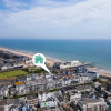 Отель Two bed Apartment With Sea Views in Bognor Regis, фото 13