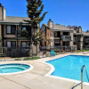 Отель Lakeside Escape Condo, фото 13