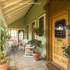 Отель Barretta Gardens Inn, фото 1