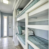 Отель Hilton Head Ocean-view Villa: Steps to Beach!, фото 5