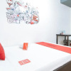 Отель RedDoorz near Quirino Station, фото 17