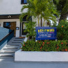 Отель Hollywood Beach Suites, фото 1