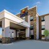 Отель Comfort Inn & Suites Augusta в Огасте