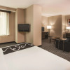 Отель La Quinta Inn & Suites by Wyndham Chicago Downtown, фото 7