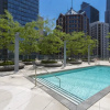 Отель Canada Suites - 832 Bay St., фото 1