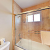 Отель New Listing! Spacious Lake W/ 2 Fireplaces 4 Bedroom Home, фото 7