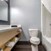 Отель Quality Inn & Suites, фото 7