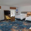 Отель Hampton Inn & Suites Erie Bayfront, фото 23