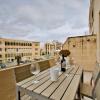 Отель Bright and central 2 bedroom apartment in Sliema, фото 17