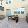 Отель Townhome 10 Min To Disney With Hot Tub! 4 Bedroom Townhouse, фото 23